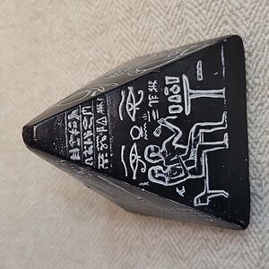 VINTAGE Black EGYPTIAN Pyramid with Hieroglyphics Paperweight Decor Accent